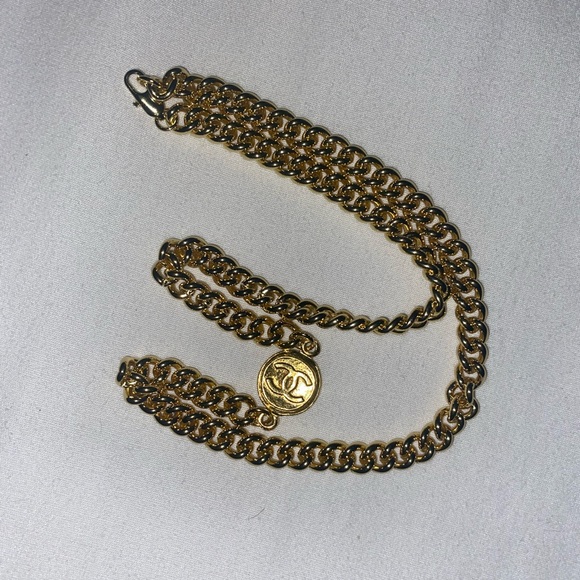 Chanel Reworked Necklace - Picture 4 of 6